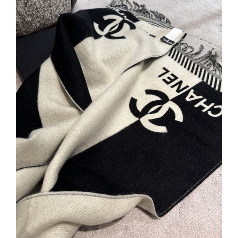 Ch**el Merino Wool Cashmere CC Scarf