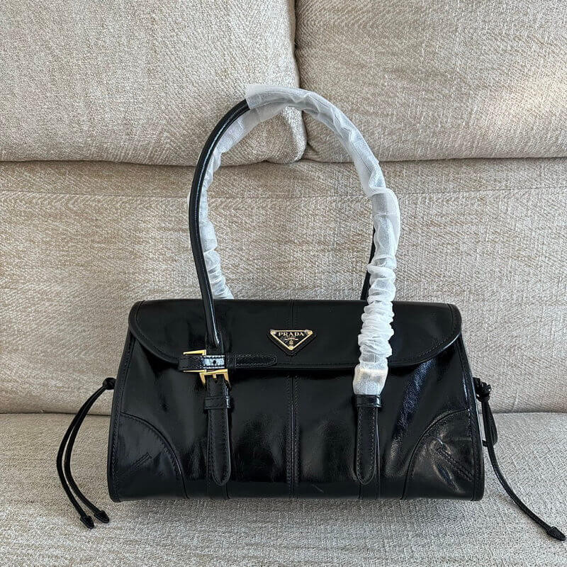 Pra*a Medium leather shoulder bag