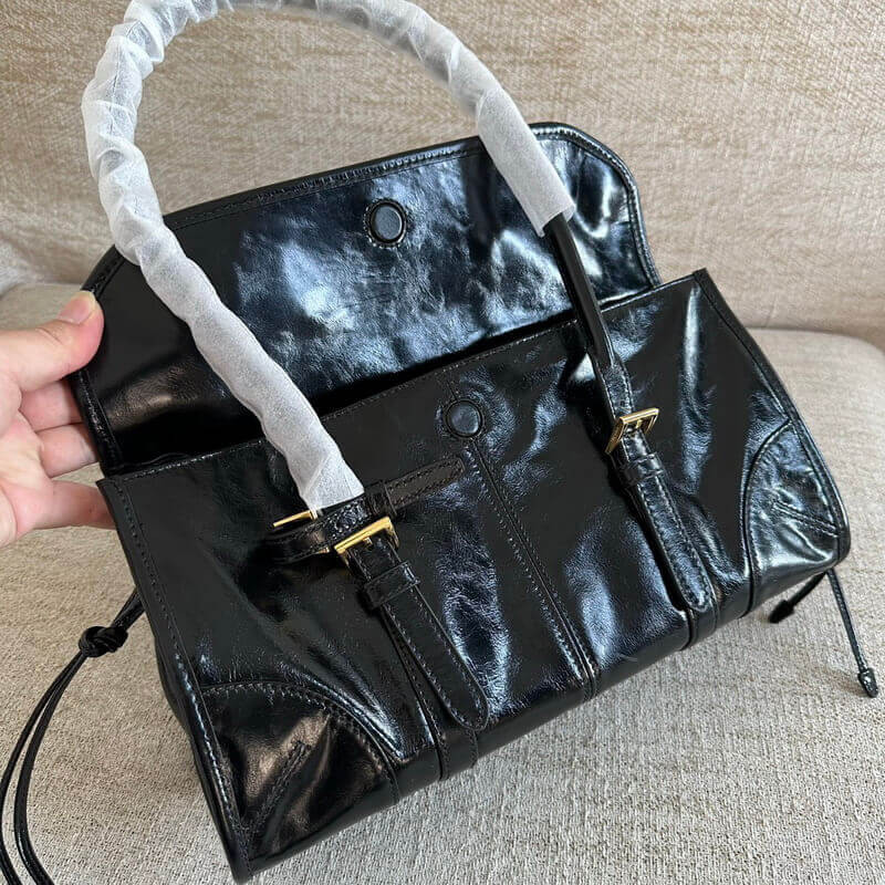 Pra*a Medium leather shoulder bag