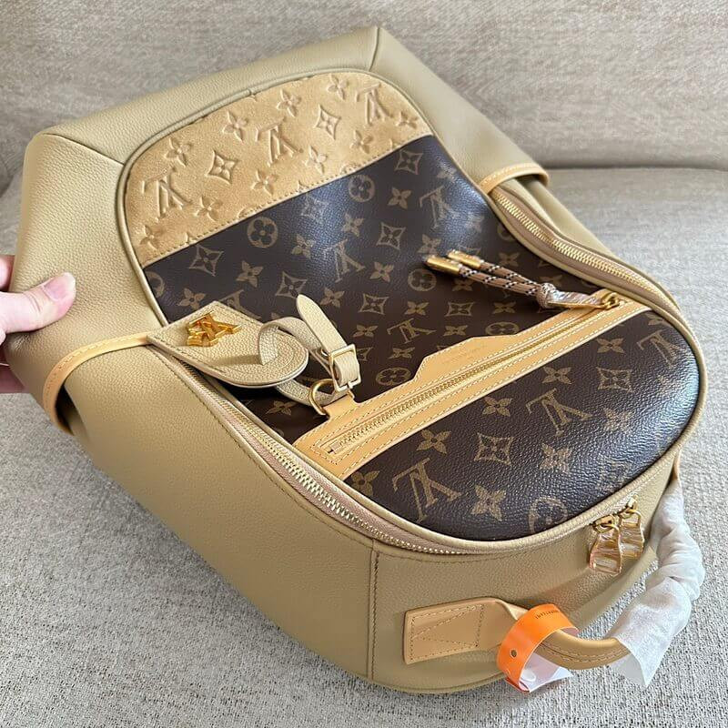 lv menL0vis Vvtt0n Outdoor Backpack