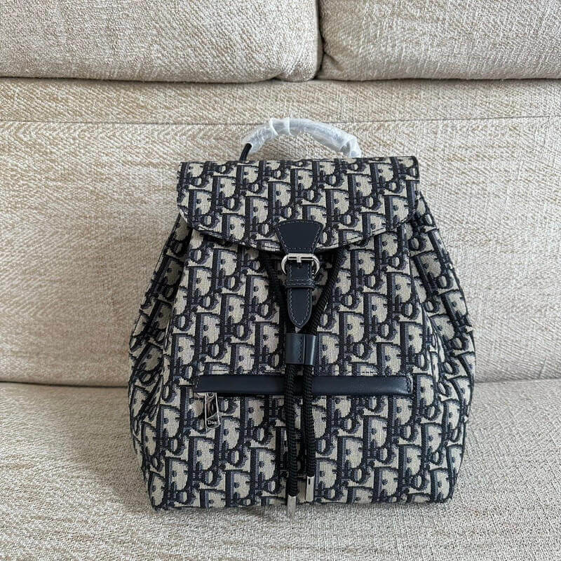 D10r Oblique Jacquard Medium Backpack