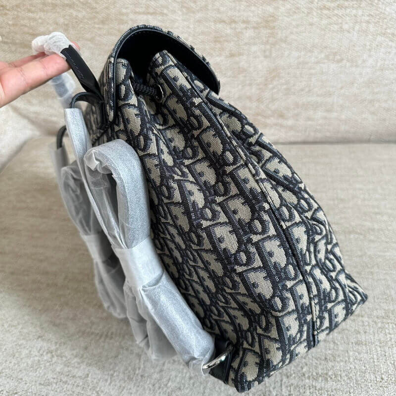 D10r Oblique Jacquard Medium Backpack