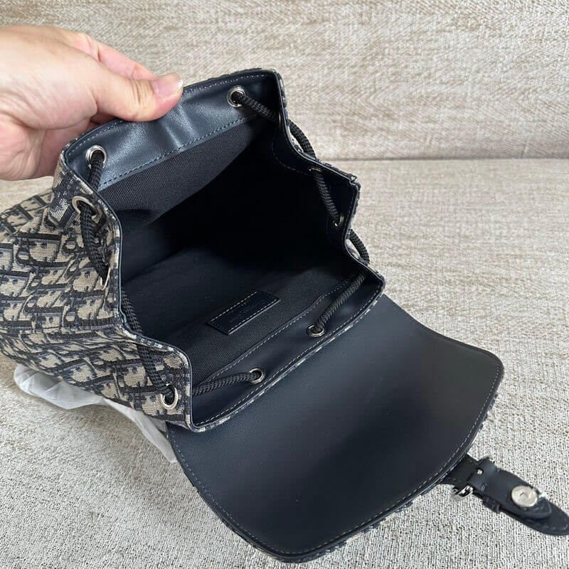 D10r Oblique Jacquard Medium Backpack