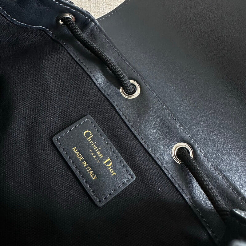 D10r Oblique Jacquard Medium Backpack