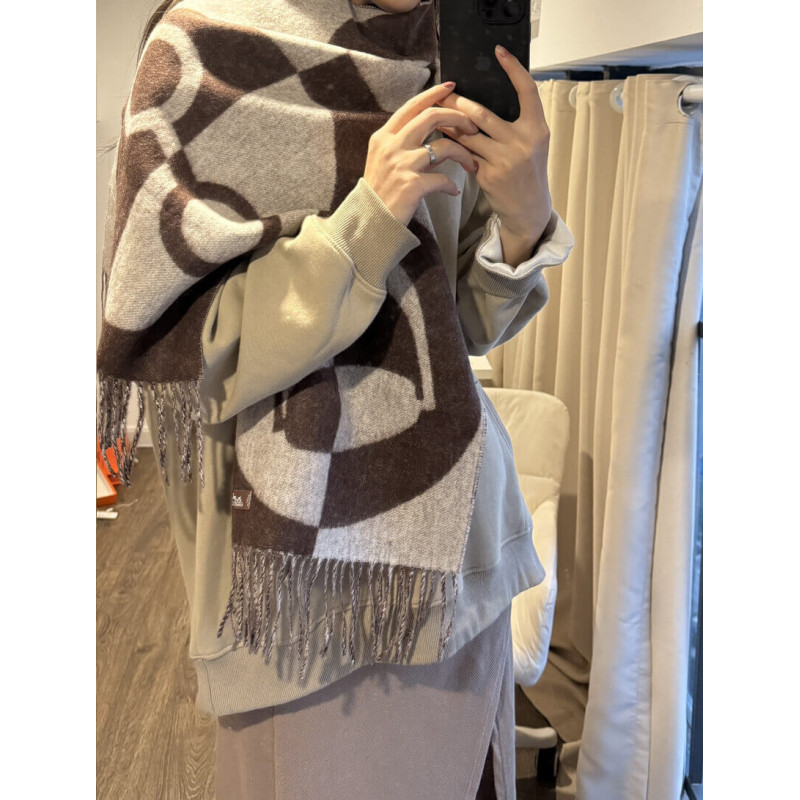 H**me5 Casaque Charms Muffler Chocolat