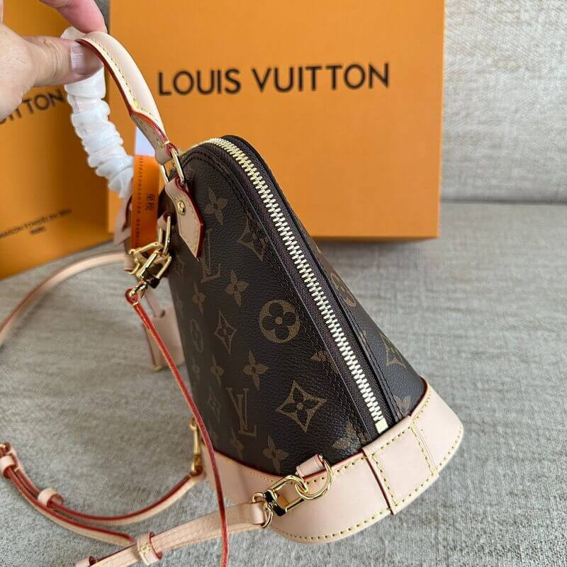 L0vis Vvtt0n Alma Backpack M47132