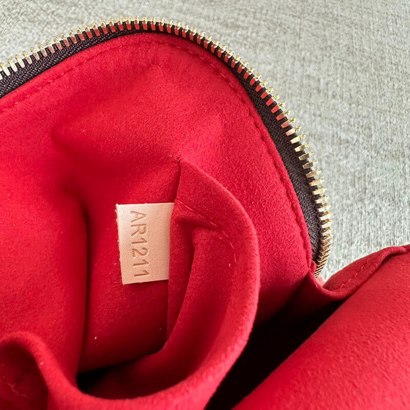 L0vis Vvtt0n Alma Backpack M47132