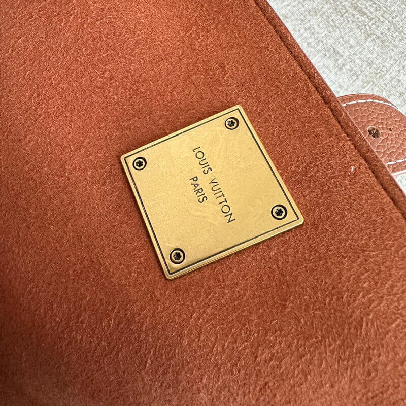 L0vis Vvtt0n Low Key Cabas MM M25342