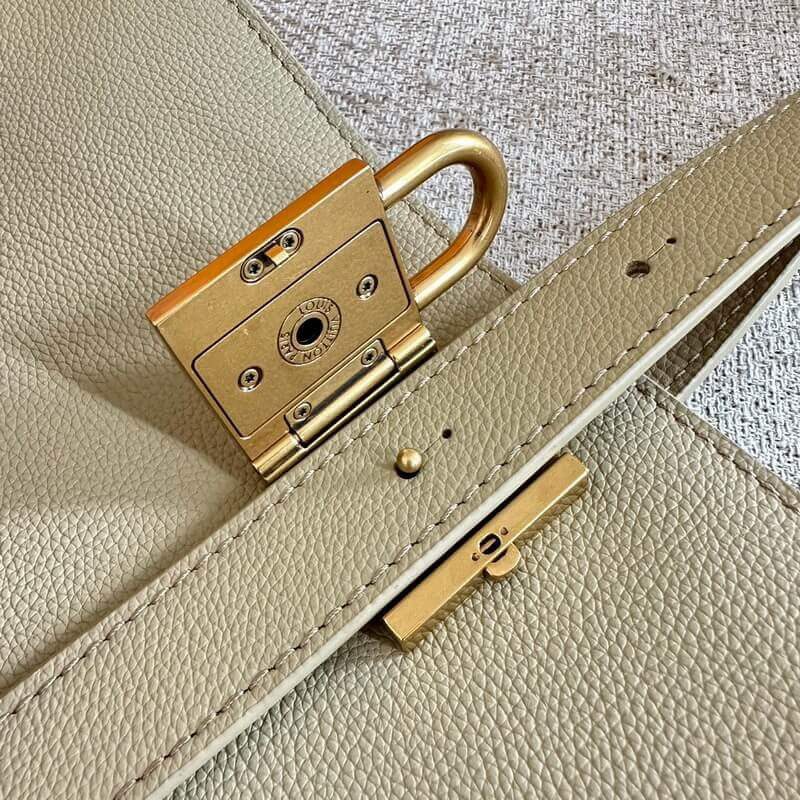 L0vis Vvtt0n Low Key Cabas MM M25343