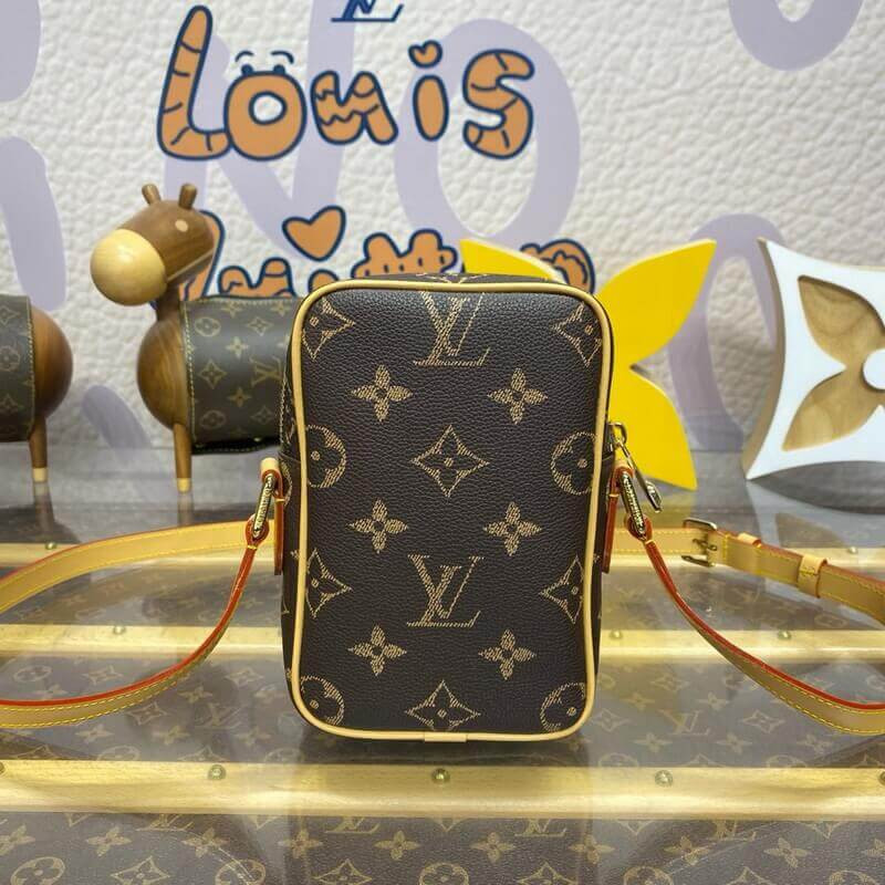 L0vis Vvtt0n Amazone M14024