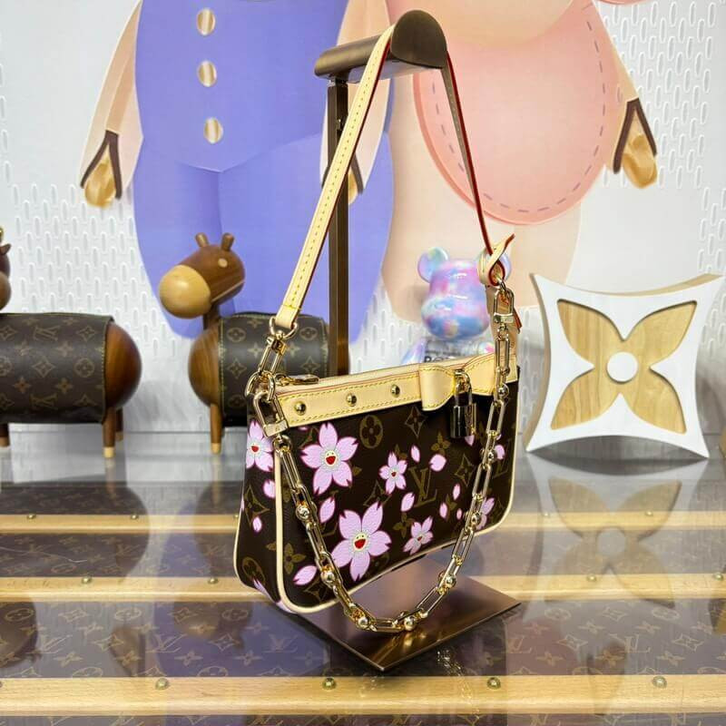 LV x TM Pochette Accessoires M13666