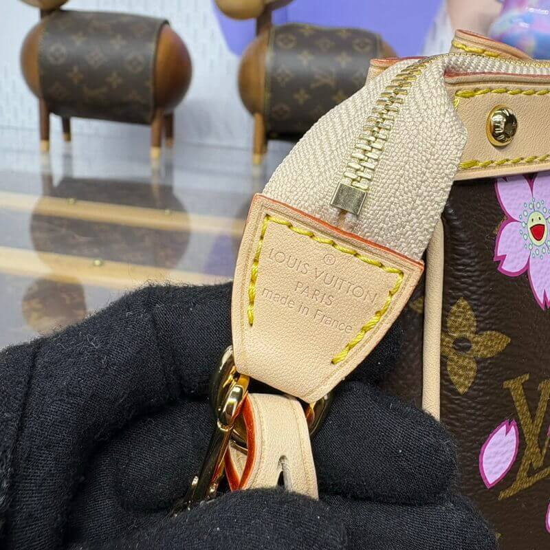 LV x TM Pochette Accessoires M13666