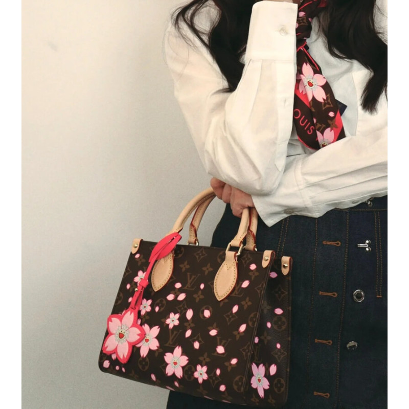 LV x TM OnTheGo PM M13269