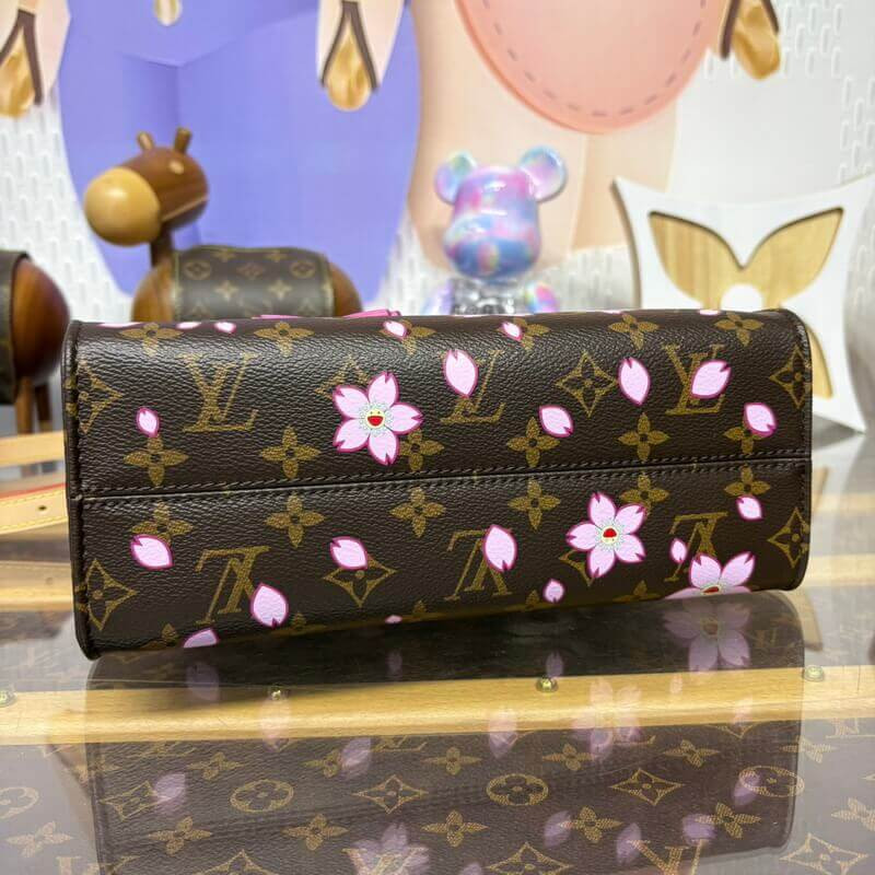 LV x TM OnTheGo PM M13269