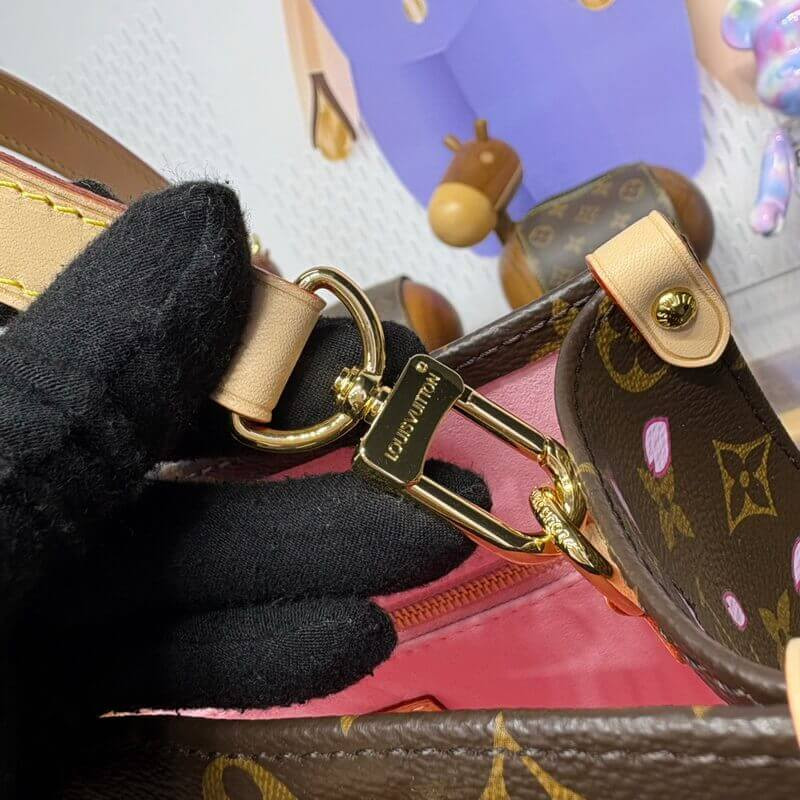 LV x TM OnTheGo PM M13269