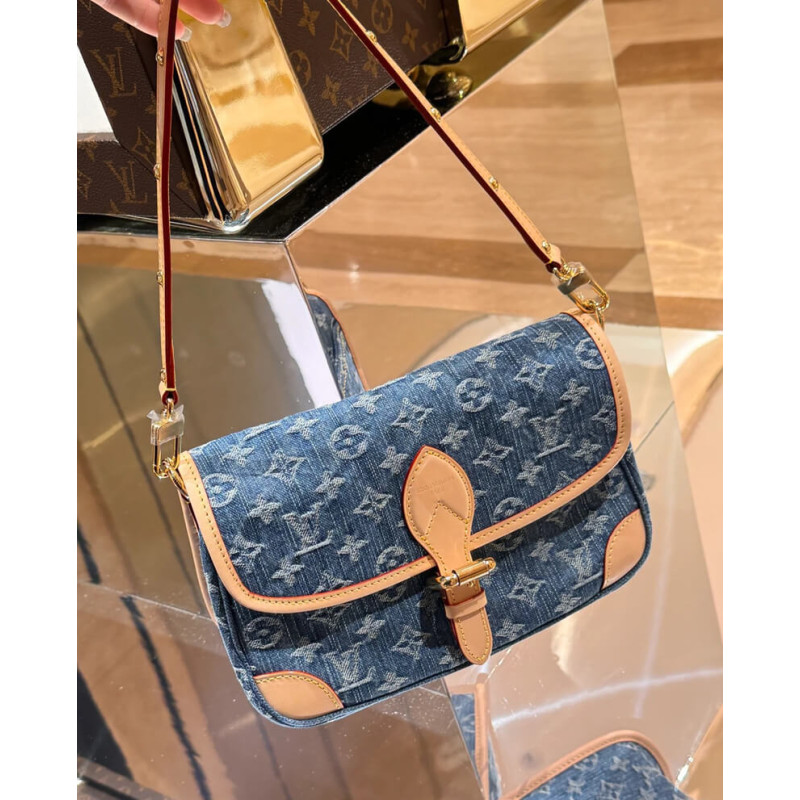 L0vis Vvtt0n Diane Bag M13070 Denim Blue