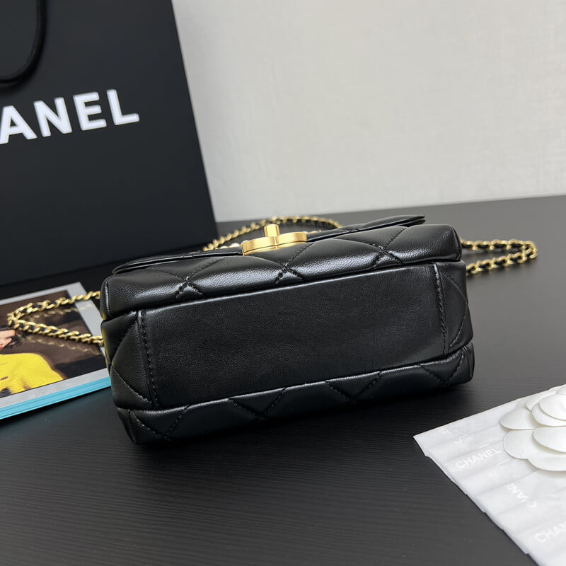 Ch**el Mini Flap Bag Shiny Lambskin AS4986