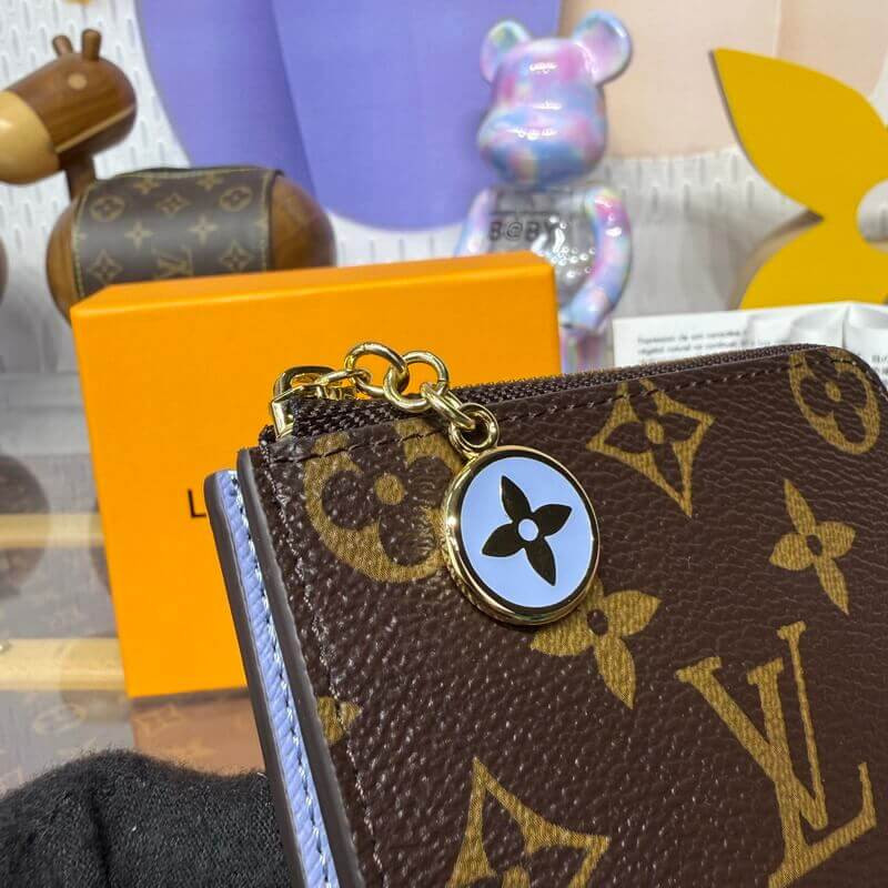 L0vis Vvtt0n Monogram Canvas Noa Compact Wallet M14530