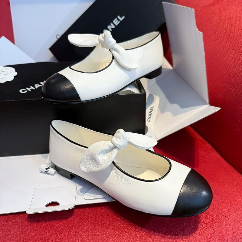 Ch**el Elegant Bow Mary Jane Flats