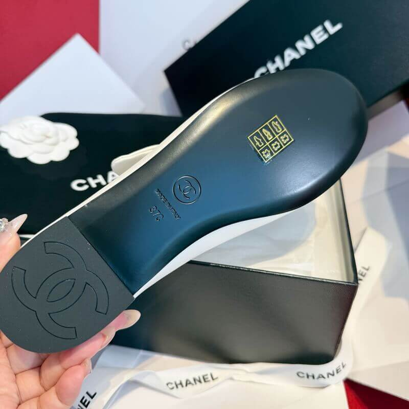 Ch**el Elegant Bow Mary Jane Flats