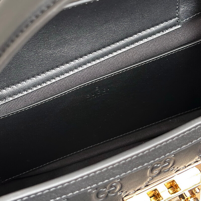 Gvc*1 Padlock Medium Top Handle Bag In GG Leather 838992