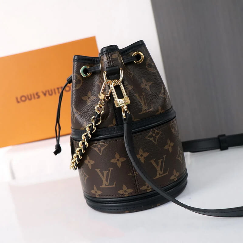 L0vis Vvtt0n Canoe Bag M83480