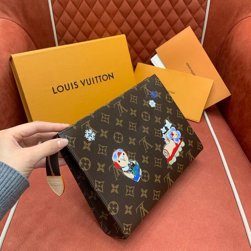 L0vis Vvtt0n Trio Toilet Pouch M15357