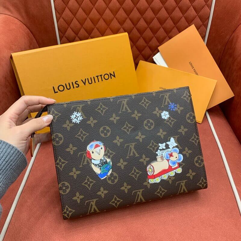 L0vis Vvtt0n Trio Toilet Pouch M15357