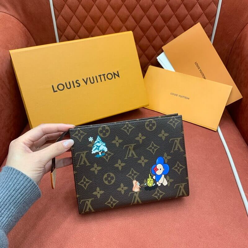 L0vis Vvtt0n Trio Toilet Pouch M15357