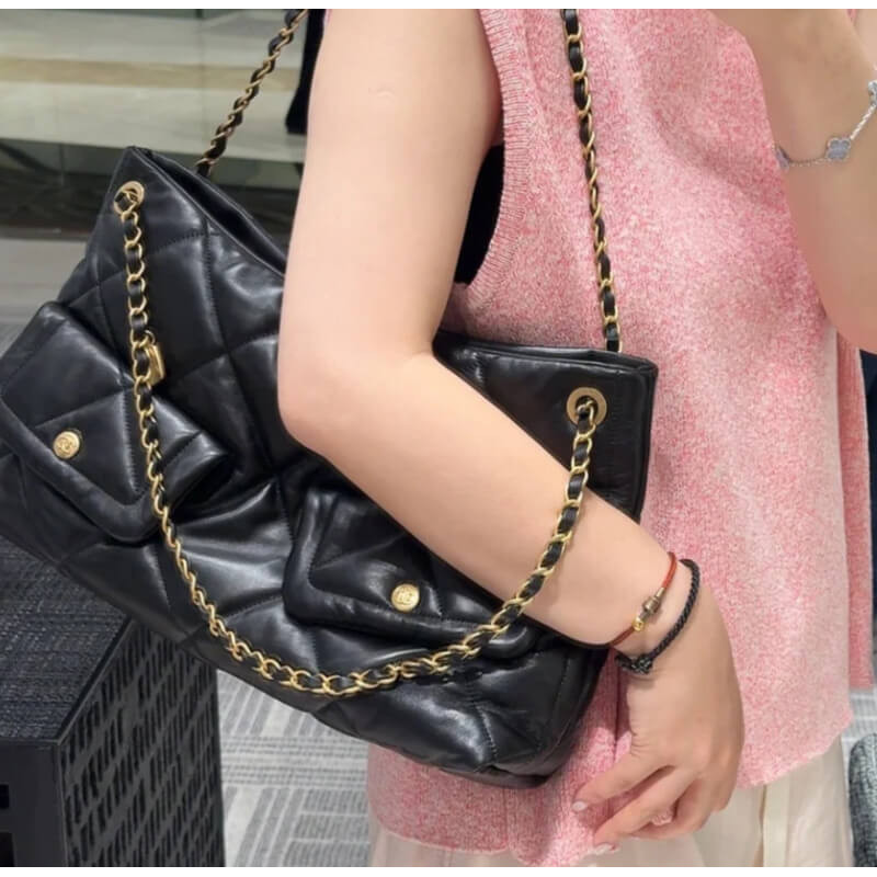 Ch**el Shopping Bag in Shiny Lambskin AS5740