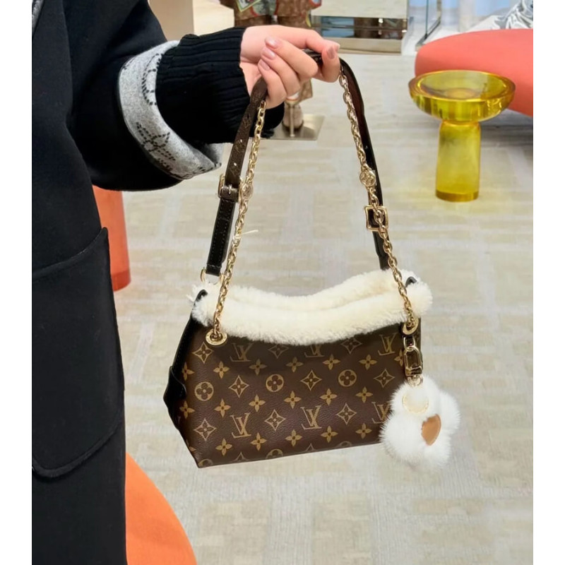 L0vis Vvtt0n Monogram Shearling CarryAll BB M26568