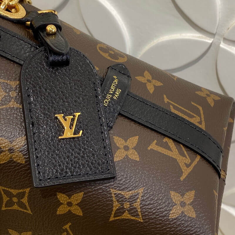 L0vis Vvtt0n Monogram Shearling CarryAll BB M26568