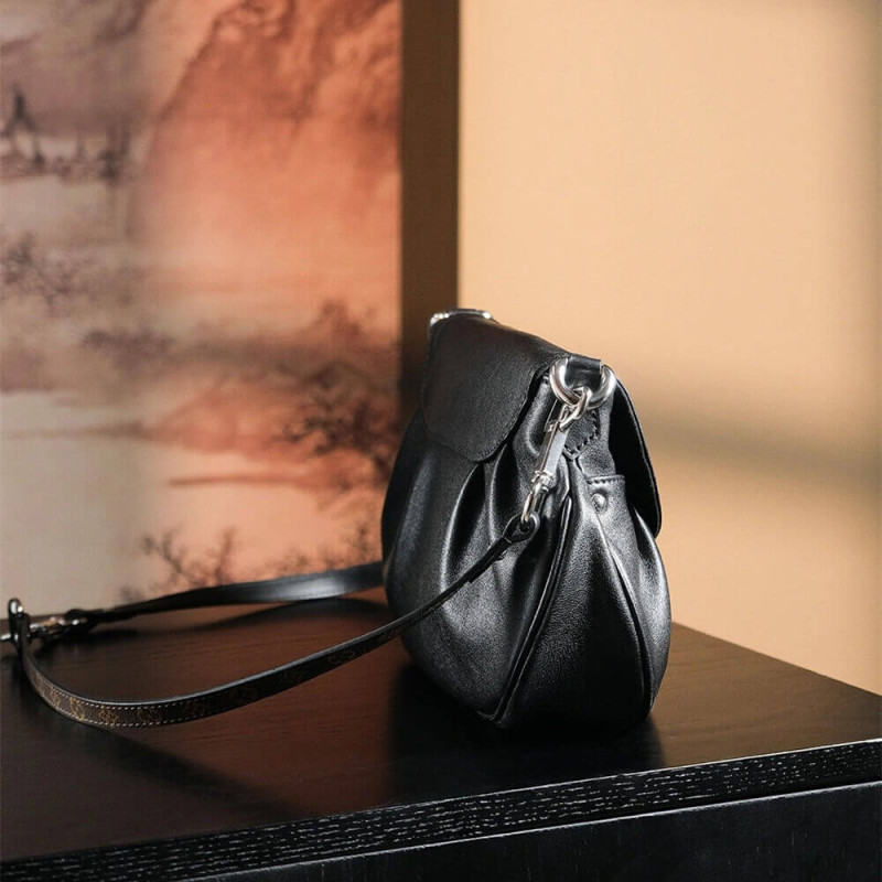 L0vis Vvtt0n Sunset Vibe M12192 Lambskin leather