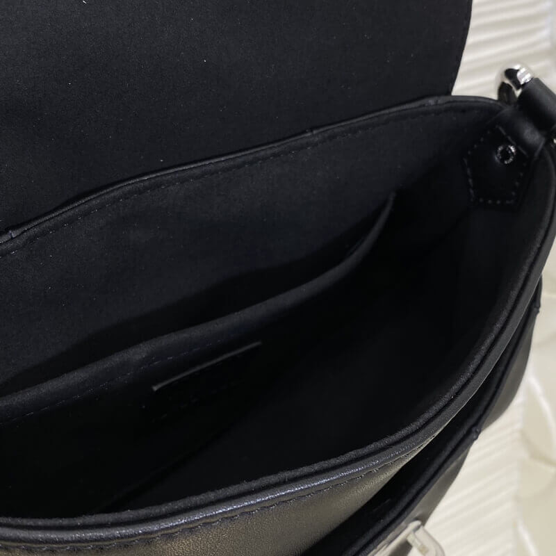 L0vis Vvtt0n Sunset Vibe M12192 Lambskin leather