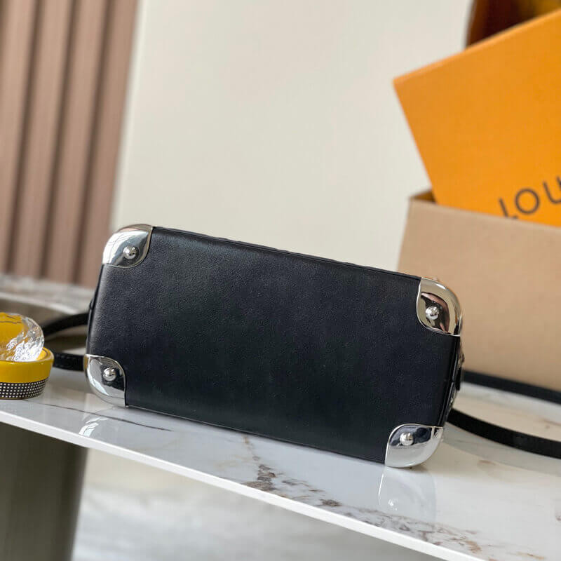 L0vis Vvtt0n Alma Trunk BB M27812