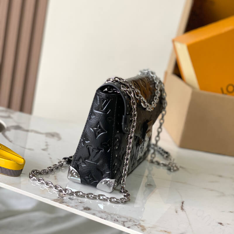 L0vis Vvtt0n Trunkie Bag M28137