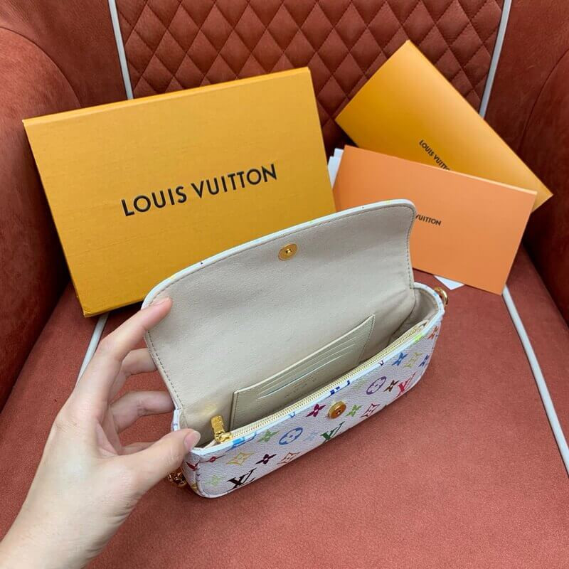 LV x TM Wallet On Chain Ivy M27492