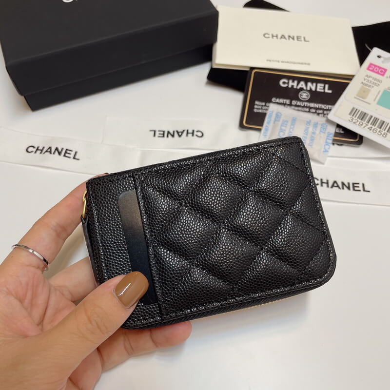 Ch**el AP1650 Zip Coin Case