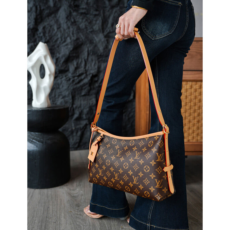 L0vis Vvtt0n CarryAll East West M28101