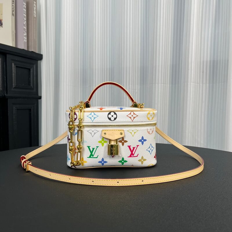 L0vis Vvtt0n LV x TM Vanity Chain Pouch M13662