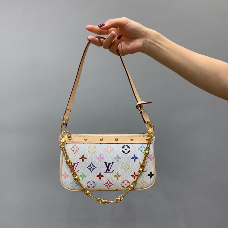 L0vis Vvtt0n LV x TM Pochette Accessoires M13404