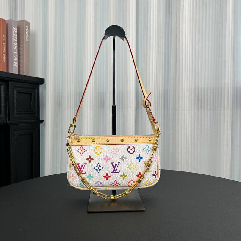 L0vis Vvtt0n LV x TM Pochette Accessoires M13404