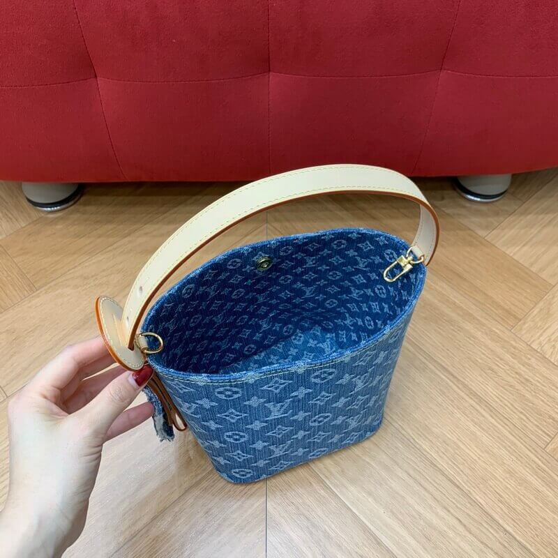 L0vis Vvtt0n All In BB M28107 Blue Denim