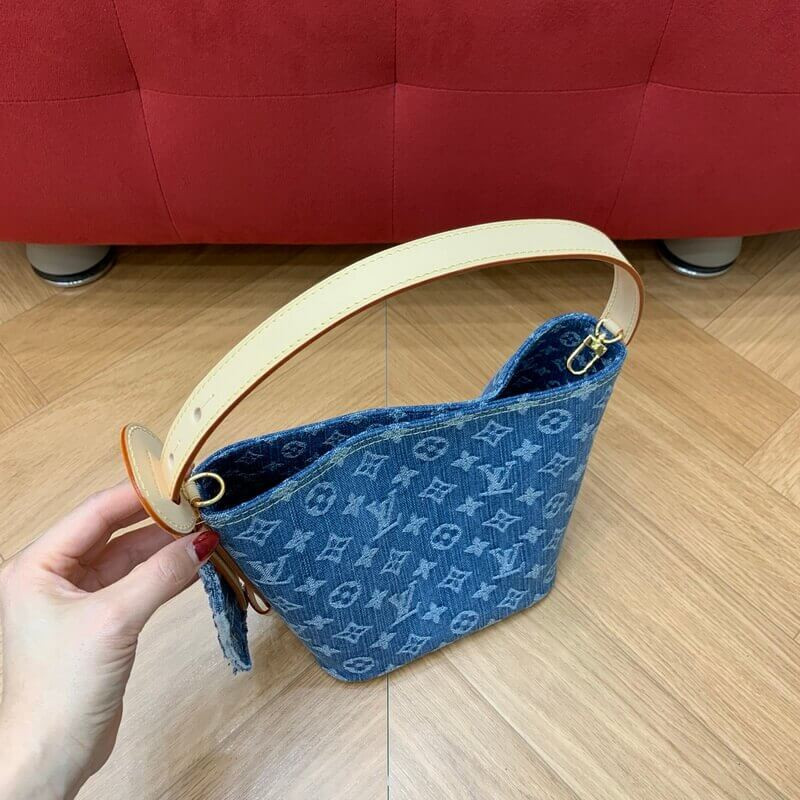 L0vis Vvtt0n All In BB M28107 Blue Denim